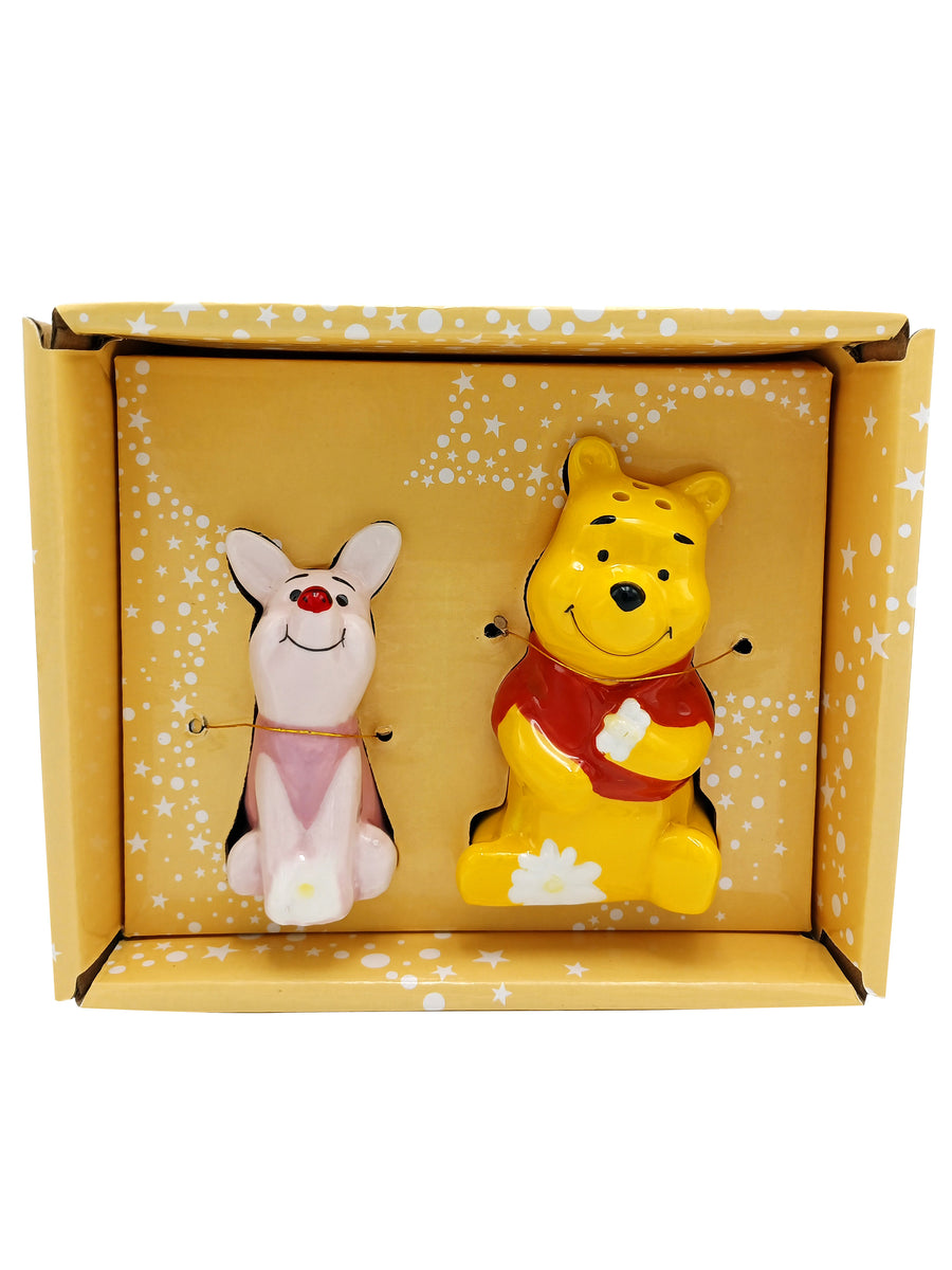 DISNEY BEST OF FRIENDS, POOH SALT AND PEPPER MAGNETIC SHAKERS