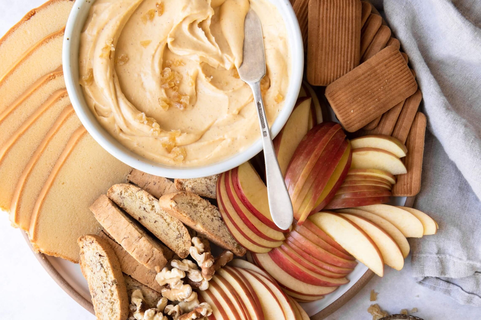 Pumpkin Butter Cheesecake Dip